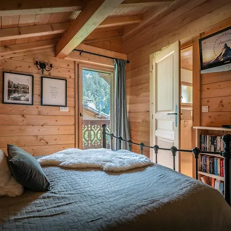 Evelyn - Ovo Network Chalet Morzine